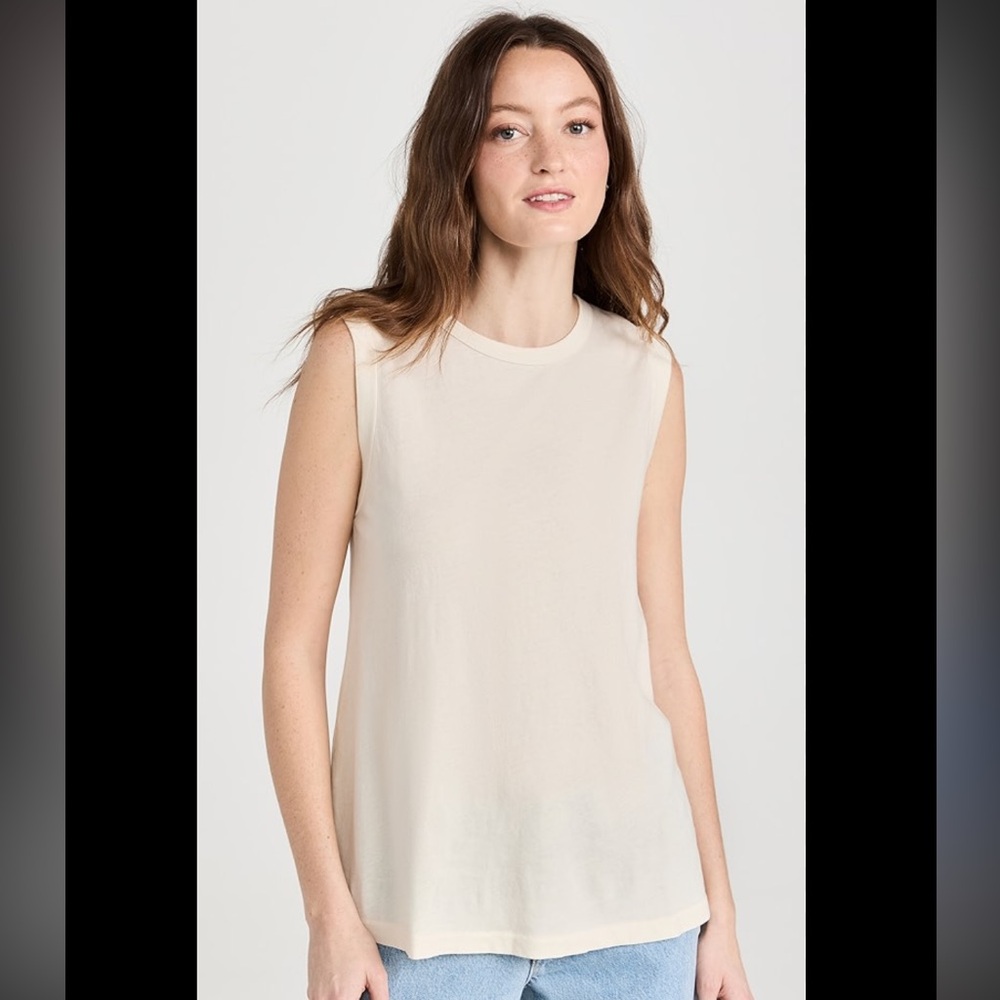 The Great Sleeveless Muscle Tank Top
